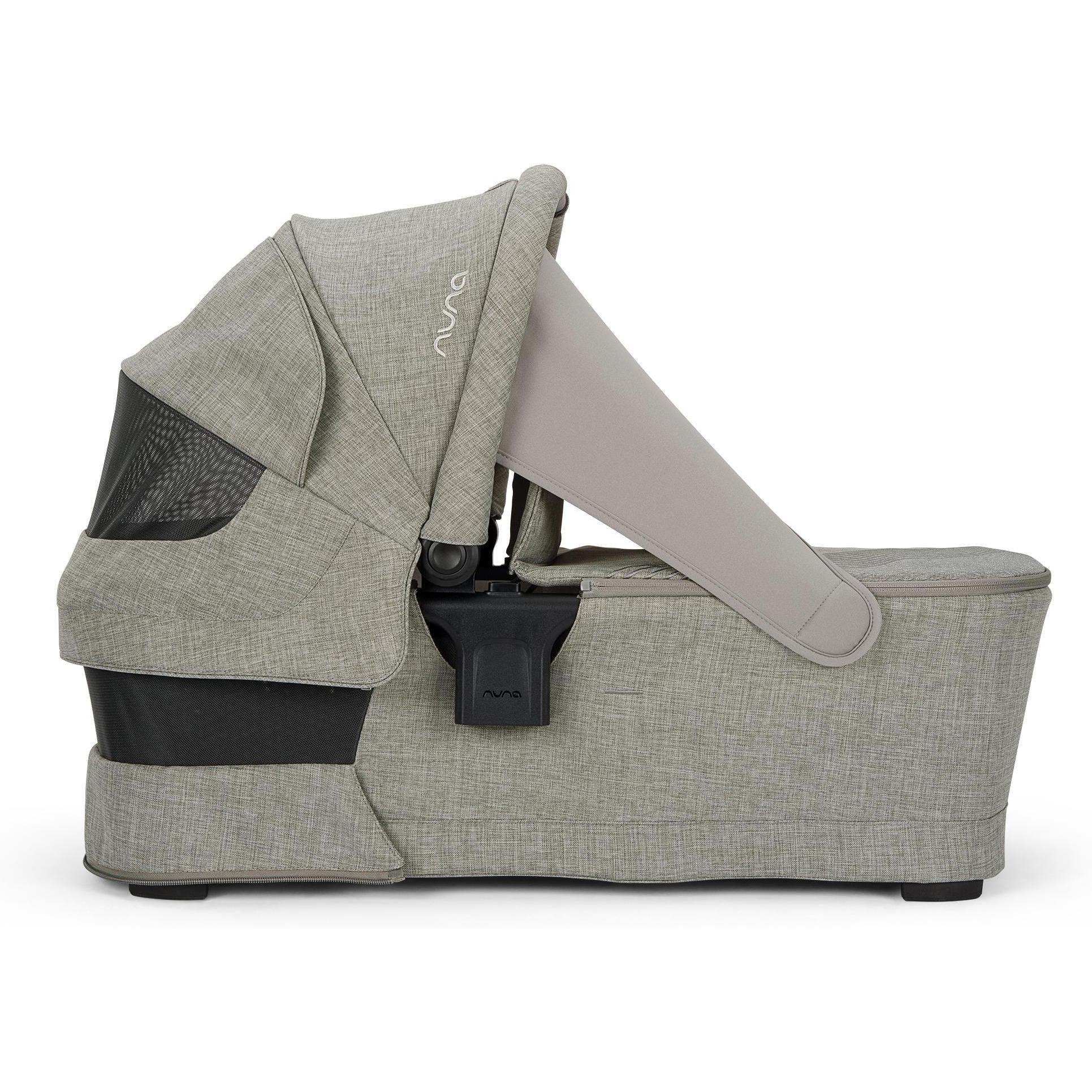 Nuna SWIV & TRIV Series Bassinet + Stand