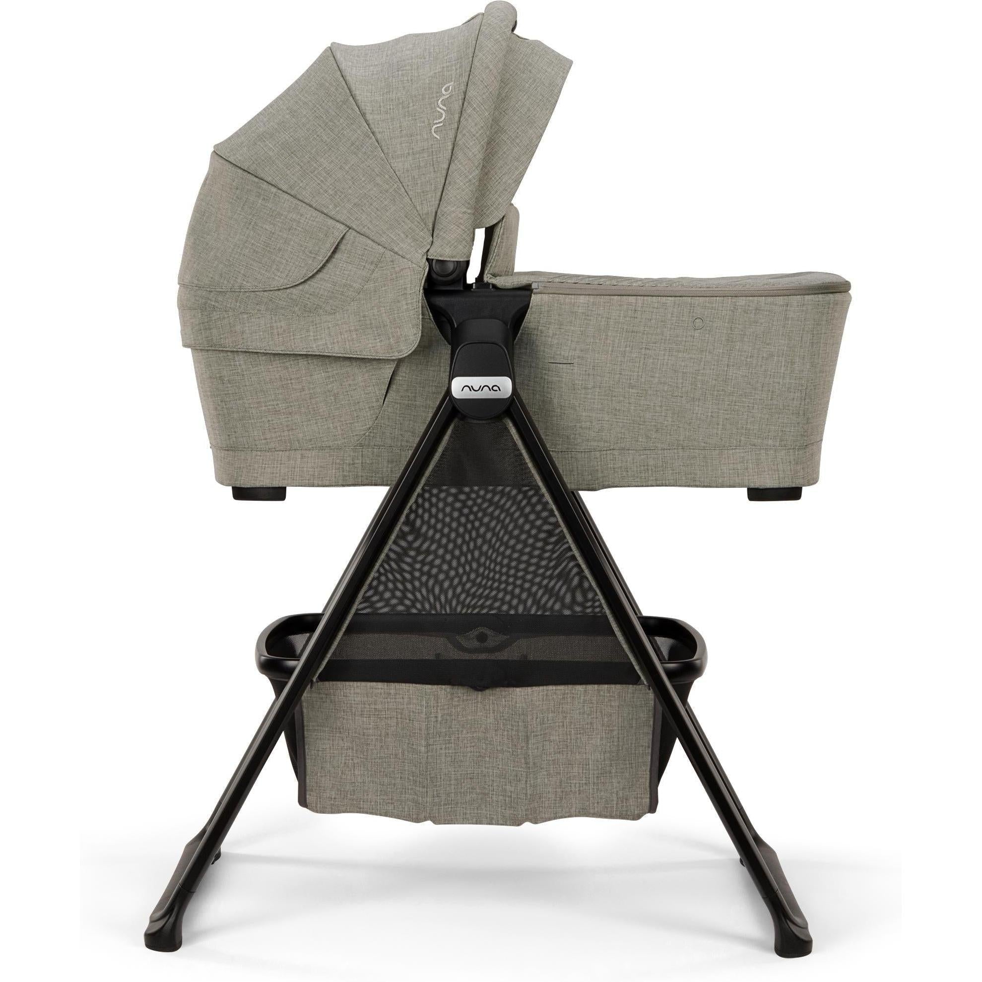 Nuna SWIV & TRIV Series Bassinet + Stand