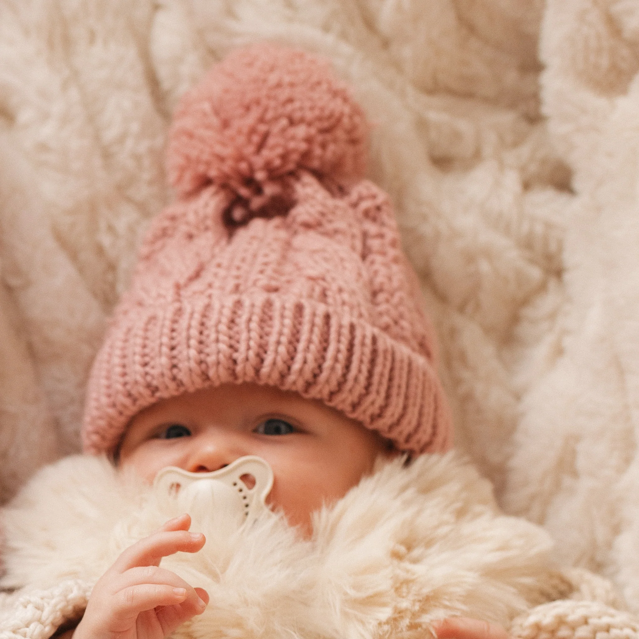 Cable Knit Beanie - Rosy Pink